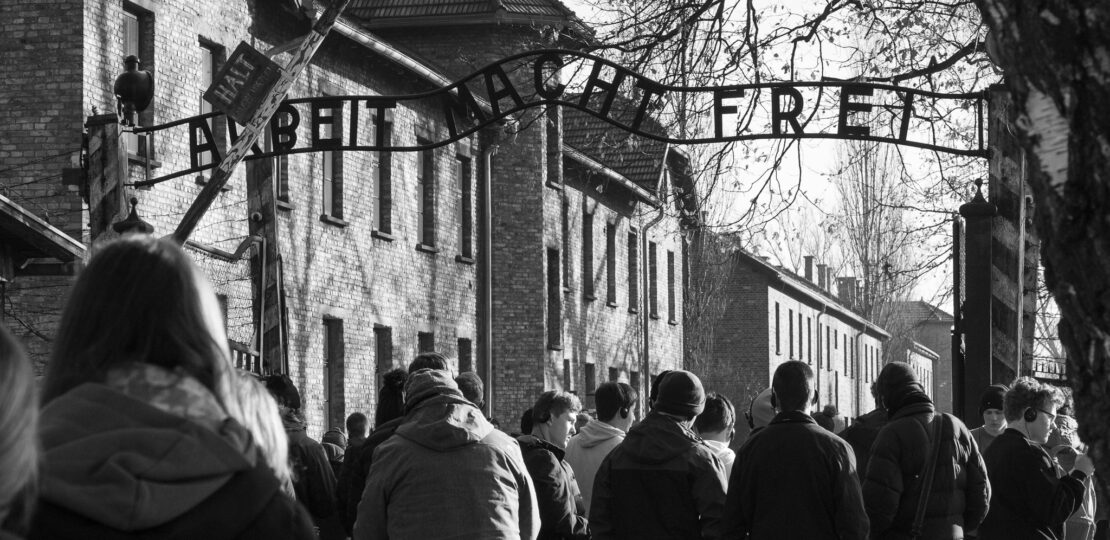 AUSCHWITZ-1